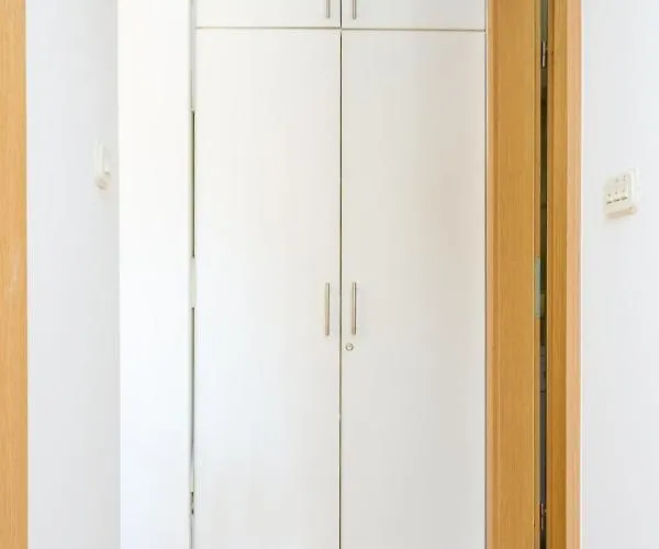 With Wifi - 20217 * Μακάρσκα