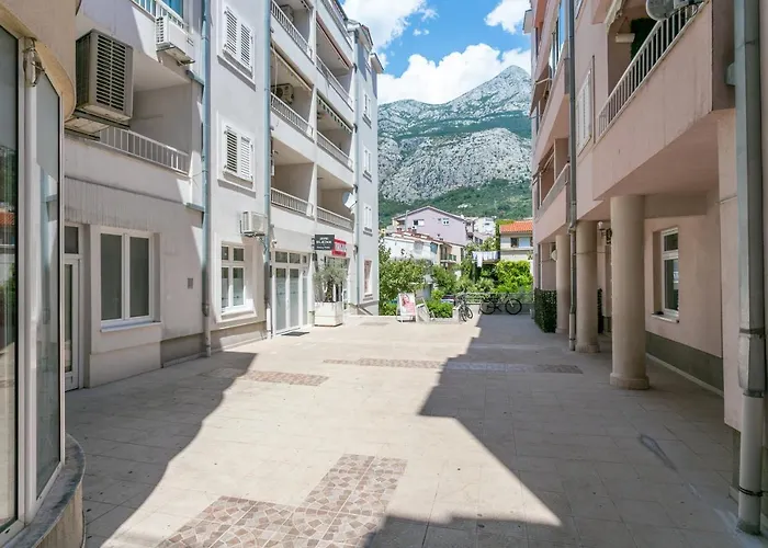 Apartament With Wifi - 20217 *